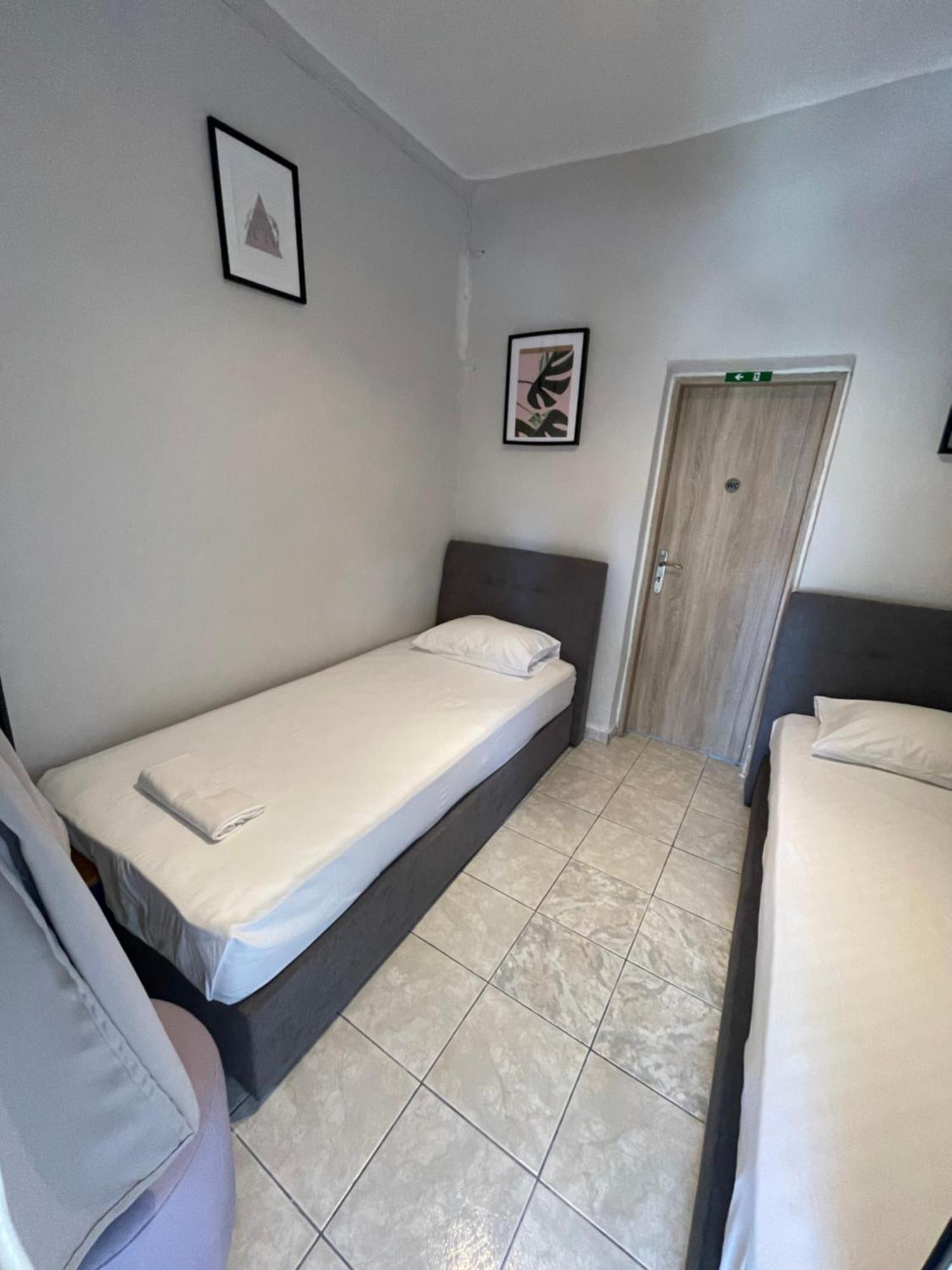 Dimitri'S Apartment Ватера Екстер'єр фото